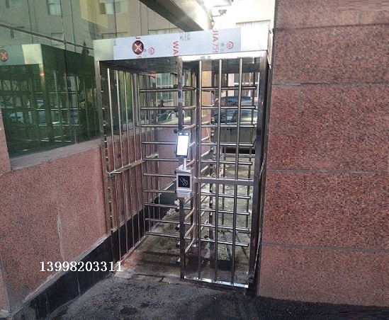 沈陽二一三廠人臉識別全高轉閘門禁